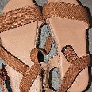 Girls Brown heeled sandals, size 13, great condition